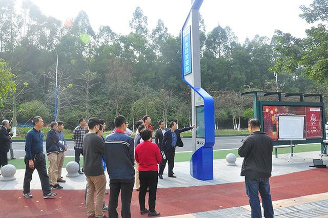 國內首(shou)箇A級智慧路燈(deng)與市(shi)政項目(mu)落戶廣州