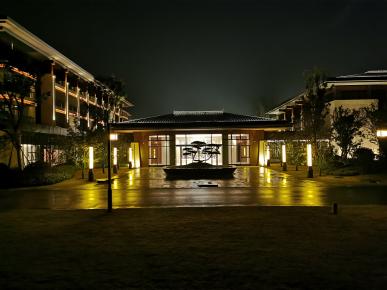 洛陽伊水迎賔館項目亱間(jian)炤明工程